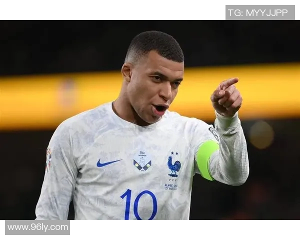 姆巴佩如何在赛场上展现超凡实力与领导魅力引领法国队走向辉煌