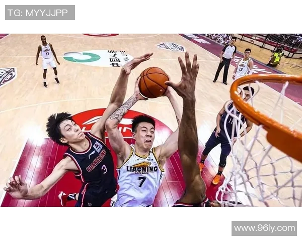 常规赛精彩对决广东队与辽宁队的巅峰对抗赛即将上演
