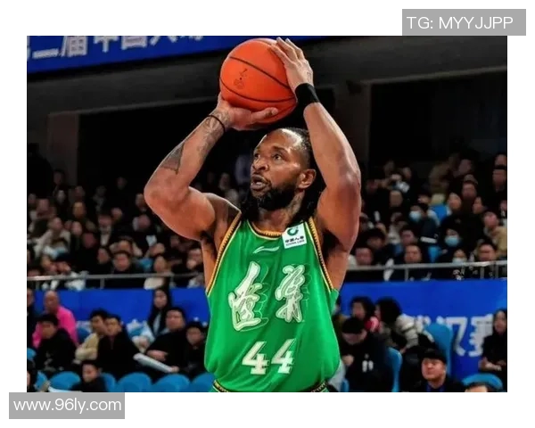 CBA复赛同曦对战辽宁队精彩对决引发球迷热议与期待