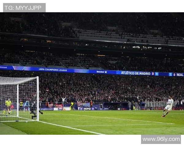 伯纳乌球场即将翻修皇马欧冠主场迁至马竞主场新篇章